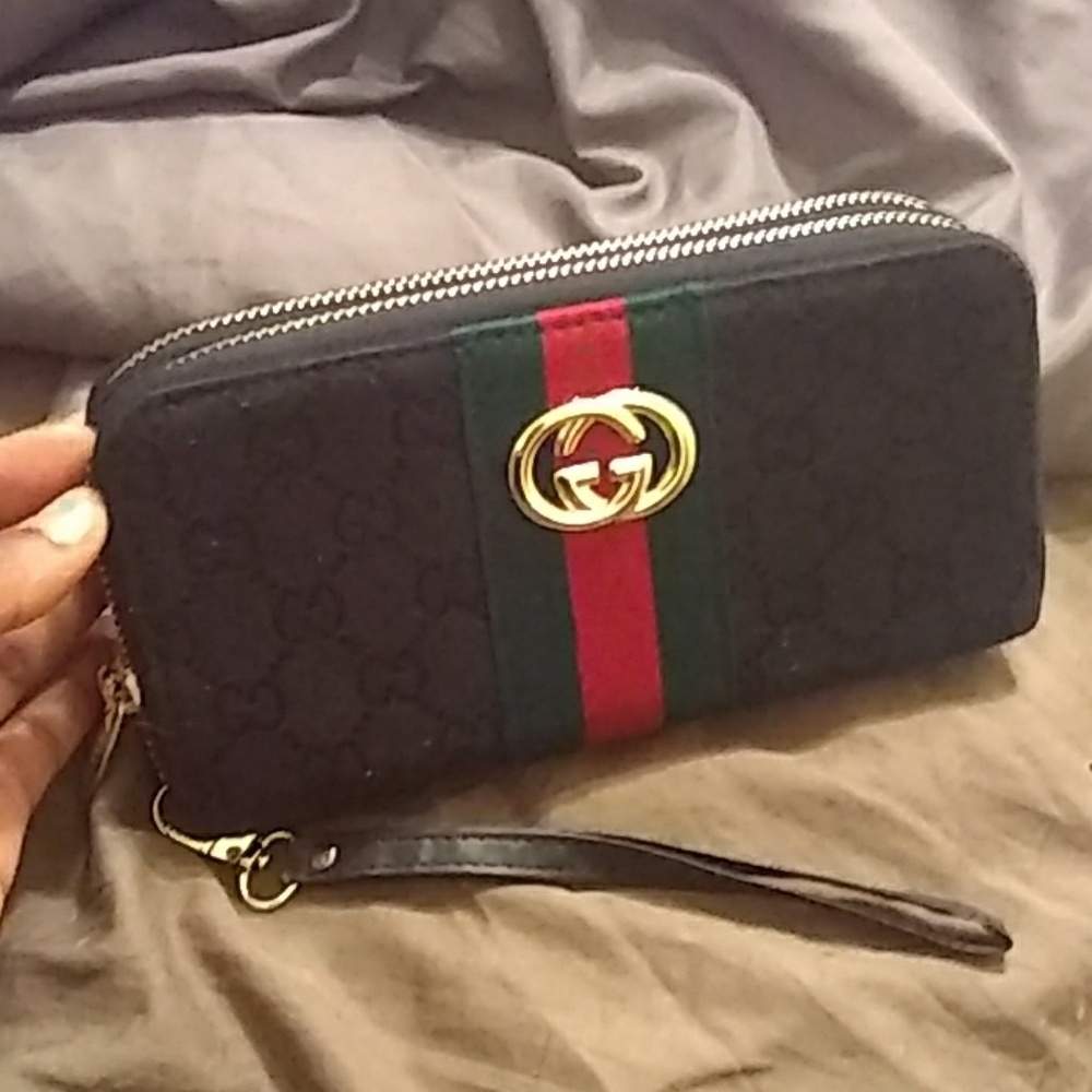 Gucci wallet